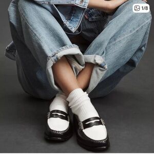 🆕 G.H. Bass & Co. Woman’s Black and White Weejuns Loafers